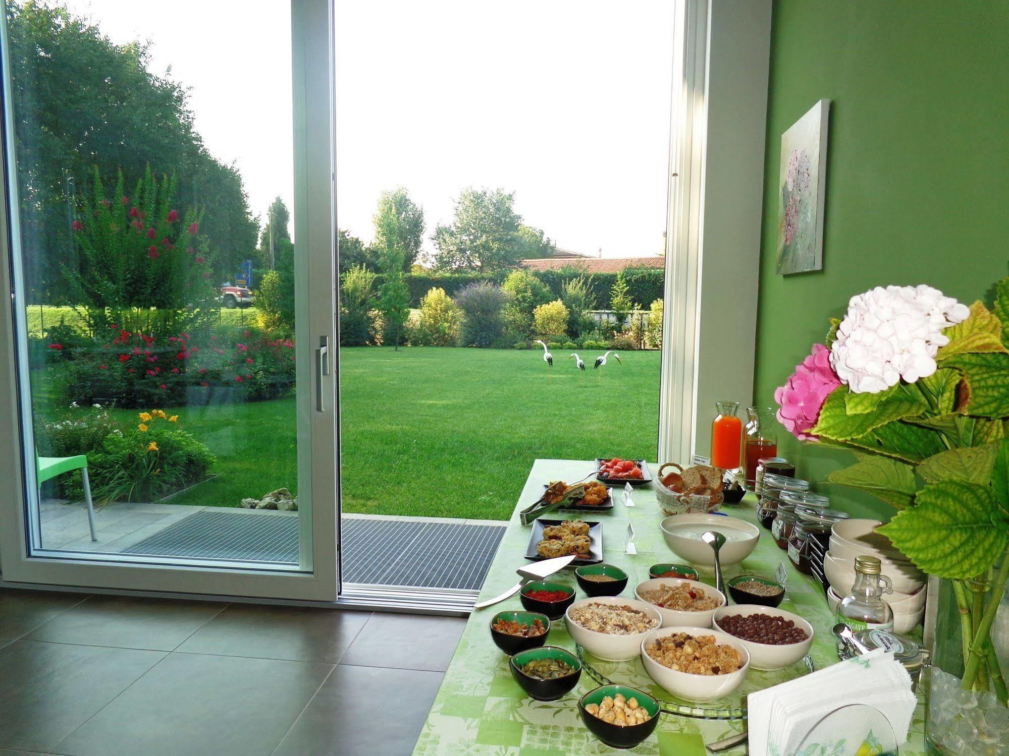 Bed and Breakfast Anima Mundi Curtatone Exterior foto